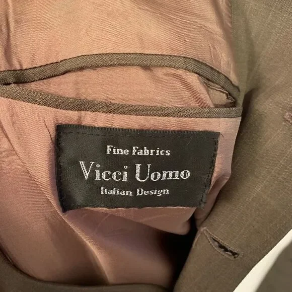 Vicci Uomo Men’s 2-pc Suit w/ Free Tie - Picture 6 of 7